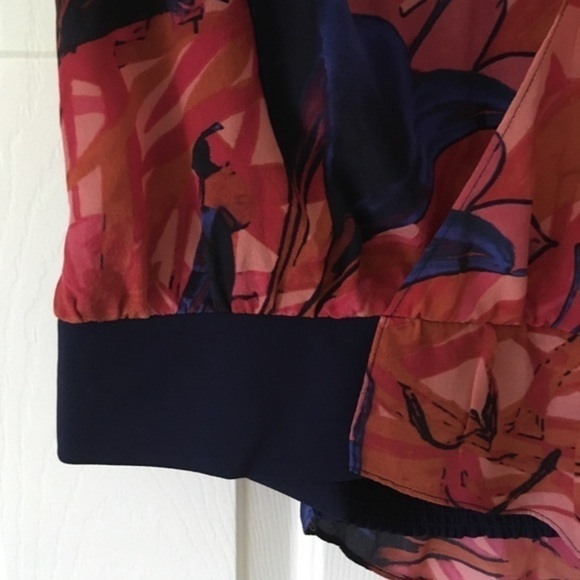 Anthropologie layered top chiffon Asymmetrical 10​ - Picture 5 of 8